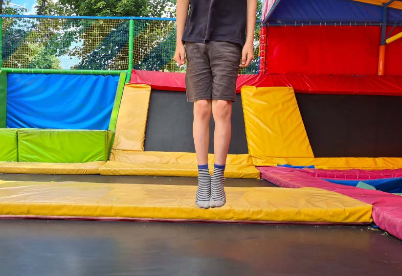Fabricación de colchonetas a medida para gimnasios y atracciones
